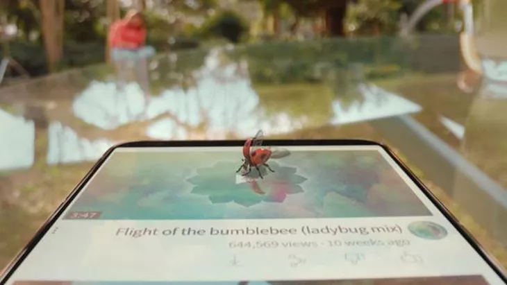 Samsung "Flight of the bumblebee"