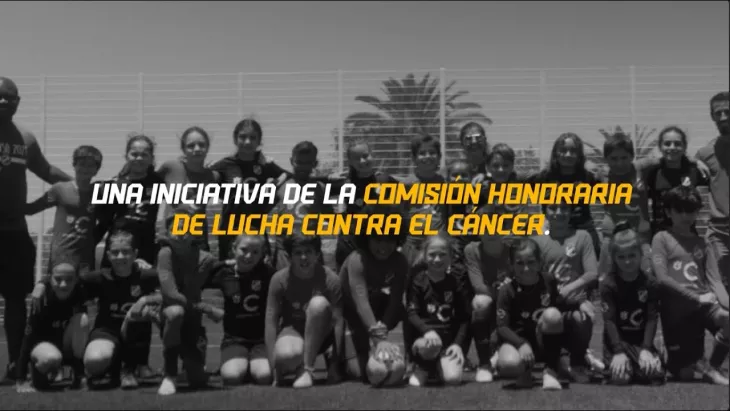Honorary Commission to Fight Cancer and the Rayo Rojo club "The New Skin"