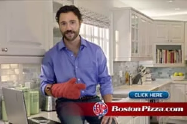 Boston Pizza: Finger Cooking Caught Lying Down